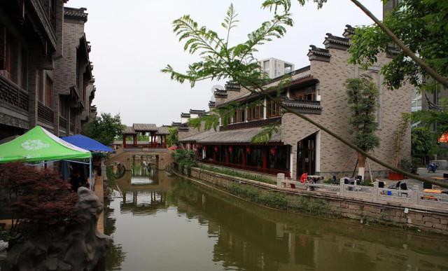 智能挂锁，蓝牙指纹箱包挂锁厂家，让旅行更加便捷、安全和舒适